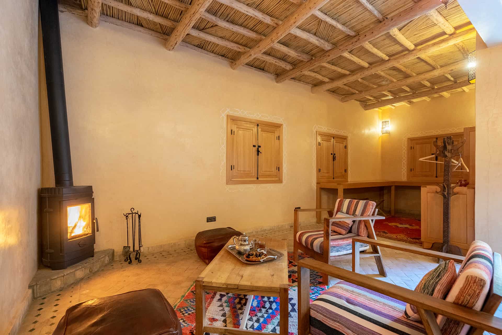 Berber Lodge lounge in the evening, Kasbah du Toubkal